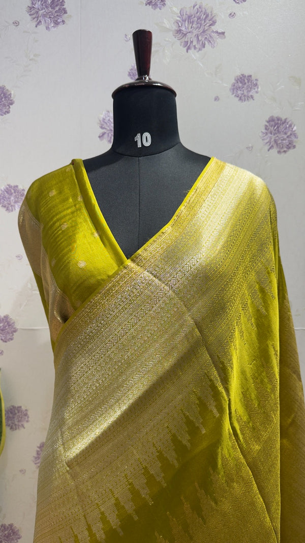 Munga silk Rising border parrot green
